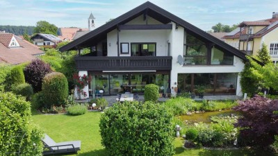 Großes Einfamilienhaus in Trostberg - mit Hallenbad und Sauna