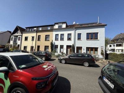 Stilvolles und modernisiertes 7-Zimmer-Reihenhaus in Bremen