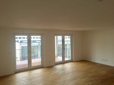 Europaviertel: 133qm Wohnung -barrierefrei- 4 Zi + EBK + 2 Bäder + Balkon