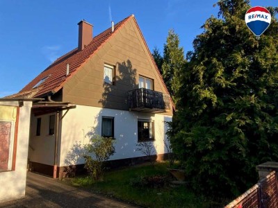 Sanierungsbedürftiges Haus mit Anbau und großem Potenzial in ruhiger Wohnlage