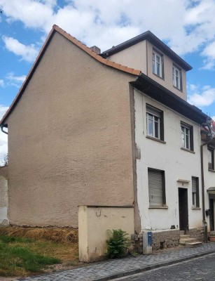 Reihenendhaus neu saniert im Stadtzentrum von Sömmerda provisionsfrei