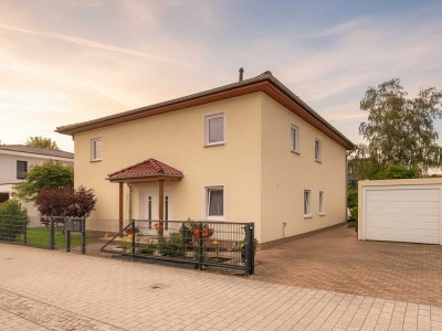 Flexibel nutzbar: Zwei Wohneinheiten oder ein großzügiges Familienhaus