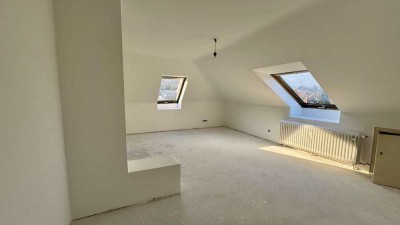 1 Zimmer Dachgeschosswohnung mit Potenzial