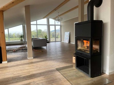 Große 3,5-Zimmer-Loft-Wohnung mit großer  Dachterrasse und Einbauküche in Burg am Wald