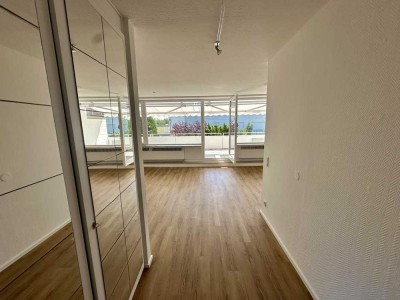 Stilvolle 2-Zimmer-Wohnung in Köln Rodenkirchen mit zwei Balkonen - modernisiert