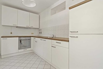 Helle 2-Zimmer-Wohnung mit Einbauküche in Halle-Seeben