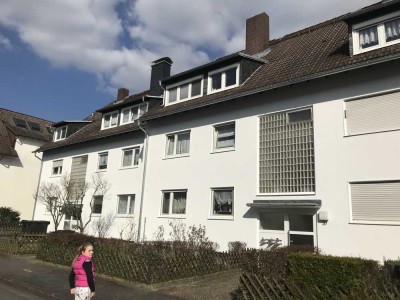 Erstbezug nach Sanierung: Luxuriöse 2-Zi-Wohnung mit Balkon in Dreieich