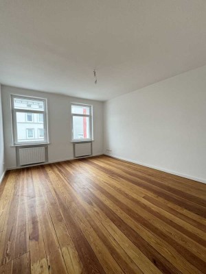 Helle 3-Zimmer-Wohnung mit charmantem Dielenboden – Wohnen mit Charakter!