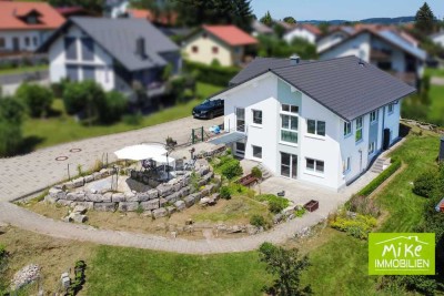 Zweifamilienhaus mit hochwertiger Ausstattung und barrierefreiem Komfort – Altusried / Frauenzell