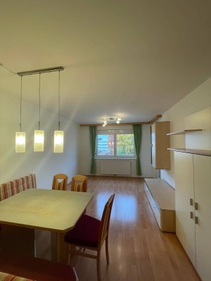 Möblierte Wohnung in Top-Lage inkl Tiefgaragenparkplatz