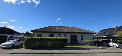 Vollständig renovierter Bungalow mit Keller, 2. Flurstück (auch zur Bebauung), Wintergarten, Kamin