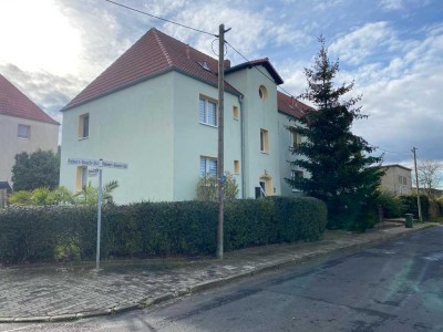 Frisch renovierte 2-Zimmer-Wohnung in sanierter, ruhiger Wohnanlage