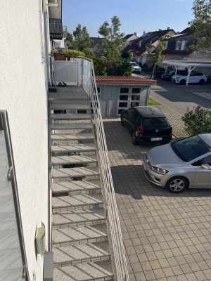 Schöne 3-Zimmer-Maisonette-Wohnung mit gehobener Innenausstattung mit Balkon und EBK in Neulingen
