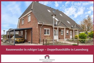 Raumwunder in ruhiger Lage – Doppelhaushälfte in Lauenburg