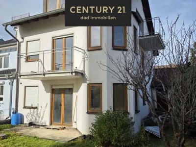 Traumhaftes 3-Familienhaus mit großem Garten und viel Platz für die ganze Familie