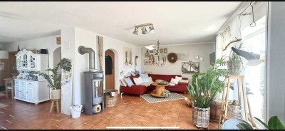 Modernes Einfamilienhaus in ruhiger Pfakofen-Lage mit Gartenparadies