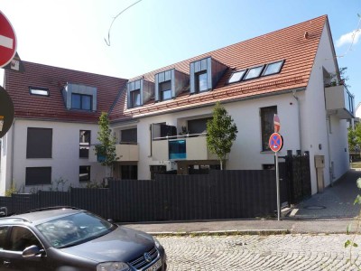 3 Zi.-Wohnung im EG, 83,36 qm mit EBK, Terrasse, Garten, TG,  in Röthenbach a.d. Peg.