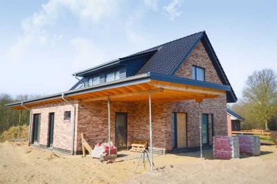 Niedrigenergie-Einfamilienhaus mit Kanalblick im finalen Bauabschnitt in der Nähe von Heide!