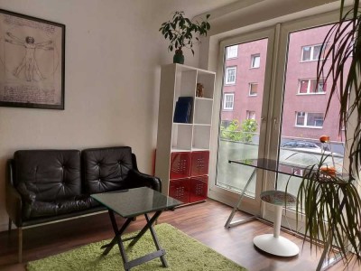 Möbelierte1-Raum-EG-Wohnung in Eimsbüttel