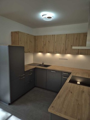 Neuwertige 2-Zimmer-Erdgeschosswohnung mit gehobener Innenausstattung mit Einbauküche in Erbach