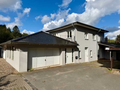 Individuelles Einfamilienhaus mit Einliegerwohnung direkt an der Trave
