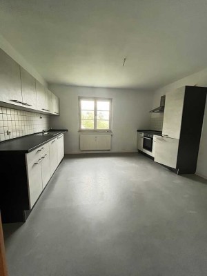 Gemütliche 2-Raumwohnung mit moderner Einbauküche in Lauta-Nord – Ihr neues Zuhause wartet!