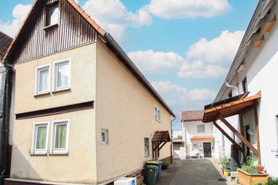 2 Häuser zum Preis von einem - Gepflegtes Einfamilienhaus und Handwerkerprojekt in Birklar