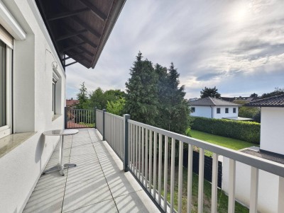 Provisionsfrei - Moderne 4 Zimmer-Wohnung (Küche extra) mit Balkon in Ruhelage – Eigengrund - Viele Extras für ihr Wohlbefinden