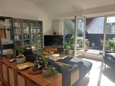 Dachtraum in BORNHEIM (Nähe U4 Station Höhenstrasse): 2Zi, EBK, Sonnenbalkon...