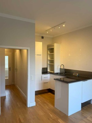 Charmante 1,5-Zimmer Wohnung mit Balkon in Düsseldorf-Urdenbach