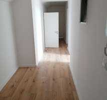 Helle 3,5-Zimmer Dachgeschosswohnung in Styrum zu vermieten!