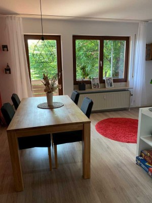 Schöne Zweizimmerwohnung in  Nürtingen geeignet für Paare, Singles oder Studenten