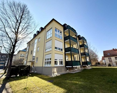 Stilvoll Wohnen: Frisch renovierte Traumwohnung mit Balkon