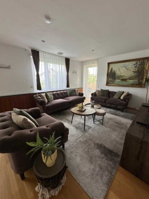 Gelegenheit: 5ZKB Maisonette-Wohnung mit Balkon in ruhiger Lage