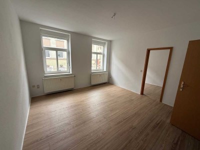 Schöne, komfortable 2-Raum-Wohnung mit Balkon in Oelsnitz/Vogtland