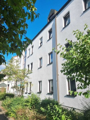 KOMFORTABLES IDYLL - MIT SONNENTERRASSE UND PRIVATGARTEN!