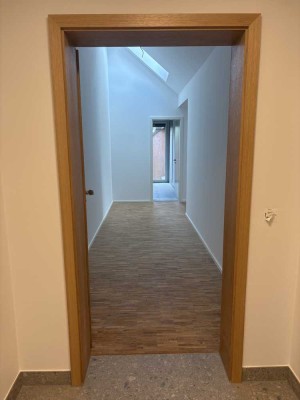 Exklusive 79m2 Wohnung inkl. Küche  und TG-Stellplatz von privat, provisionsfrei