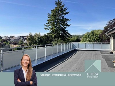 Stadtnahe Eigentumswohnung mit riesiger Dachterrasse, großem Gartenanteil und Garage in Lemgo!