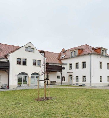 Kapitalanleger aufgepasst! Großzügige 4-Raum-Wohnung in
saniertem Landgut!