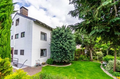 Friedrichshafen - Ein- oder Zweifamilienhaus nutzbare Doppelhaushälfte mit tollem Garten...