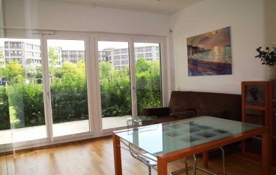 1-Zi Apartment, Möbliert, Südterrasse, Dachterrasse, U-Bahn nah, Einkaufszentrum PEP