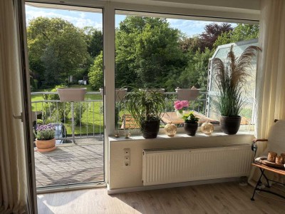 Freundliche 3-Zimmer-Wohnung mit Balkon und Garage in Brühl-Vochem