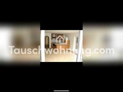 Tauschwohnung: Biete lichtdurchflutete Wohnung mit 2 Balkonen