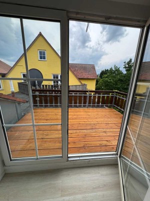 Helle 2,5-Zimmer-Balkonwohnung im 2. OG in Gunzenhausen