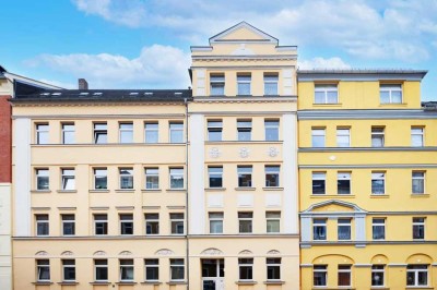 Jetzt im neuen zu Hause sparen! Komplett renovierte Wohnung mit Einbauküche