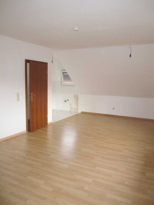 Attraktive und gepflegte 2-Raum-Wohnung mit gehobener Innenausstattung in Bornheim