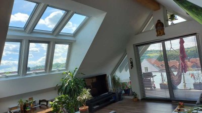 Luxuriöse 3-Zimmer Wohnung mit Balkon in Sommerhausen