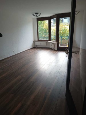 Schöne 2-Zimmer-Wohnung mit Balkon in Ratingen Ost zu vermieten