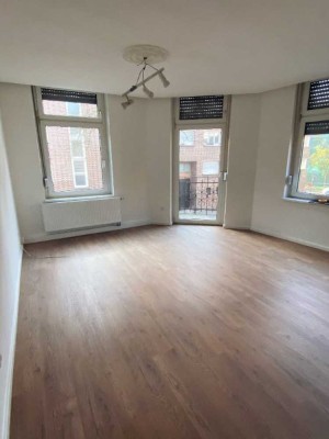 Schönes WG Zimmer - Zentral in Karlsruhe