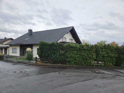 Exklusives Penthouse mit 3 Zimmern und Balkon in Balve